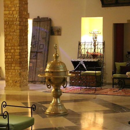 Hotel Dakyanus タタウィーン エクステリア 写真