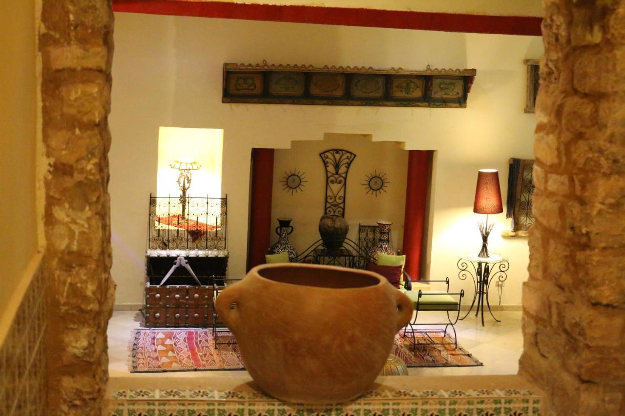 Hotel Dakyanus タタウィーン エクステリア 写真